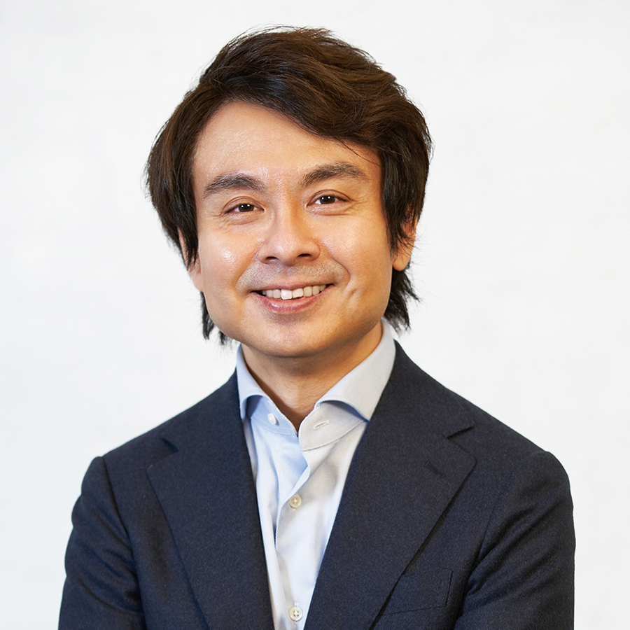 鏡リュウジ（かがみ りゅうじ）